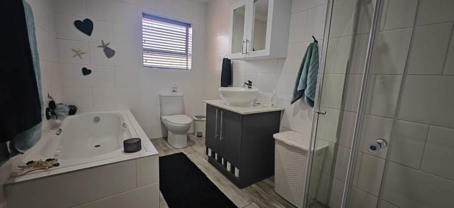 3 Bedroom Property for Sale in Tergniet Western Cape
